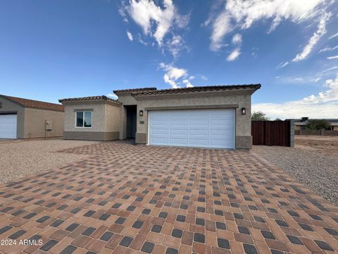 A home in Arizona City