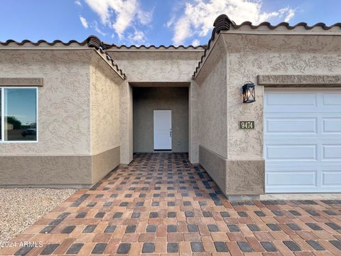 A home in Arizona City