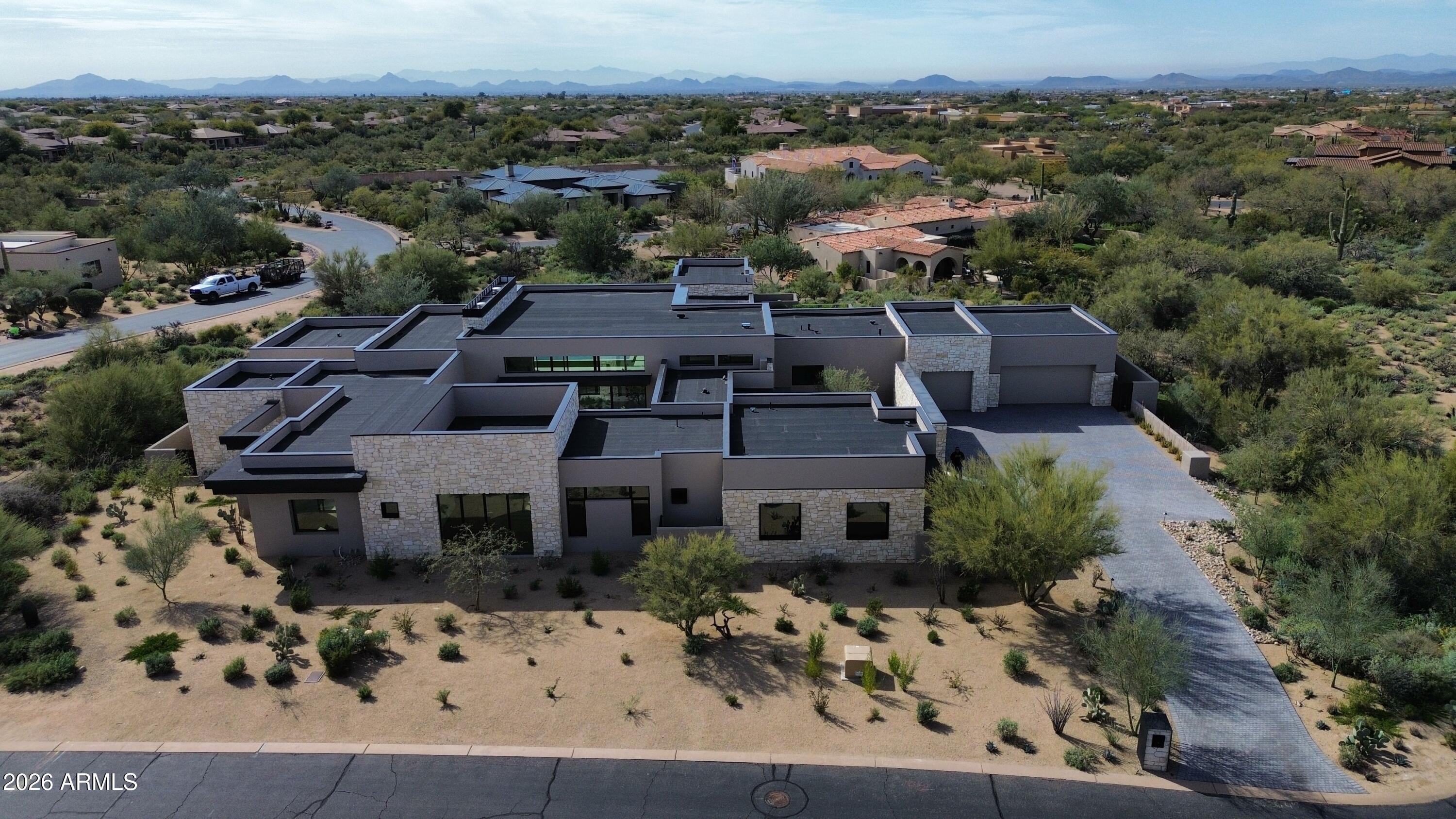 7498 E WHISPER ROCK Trail