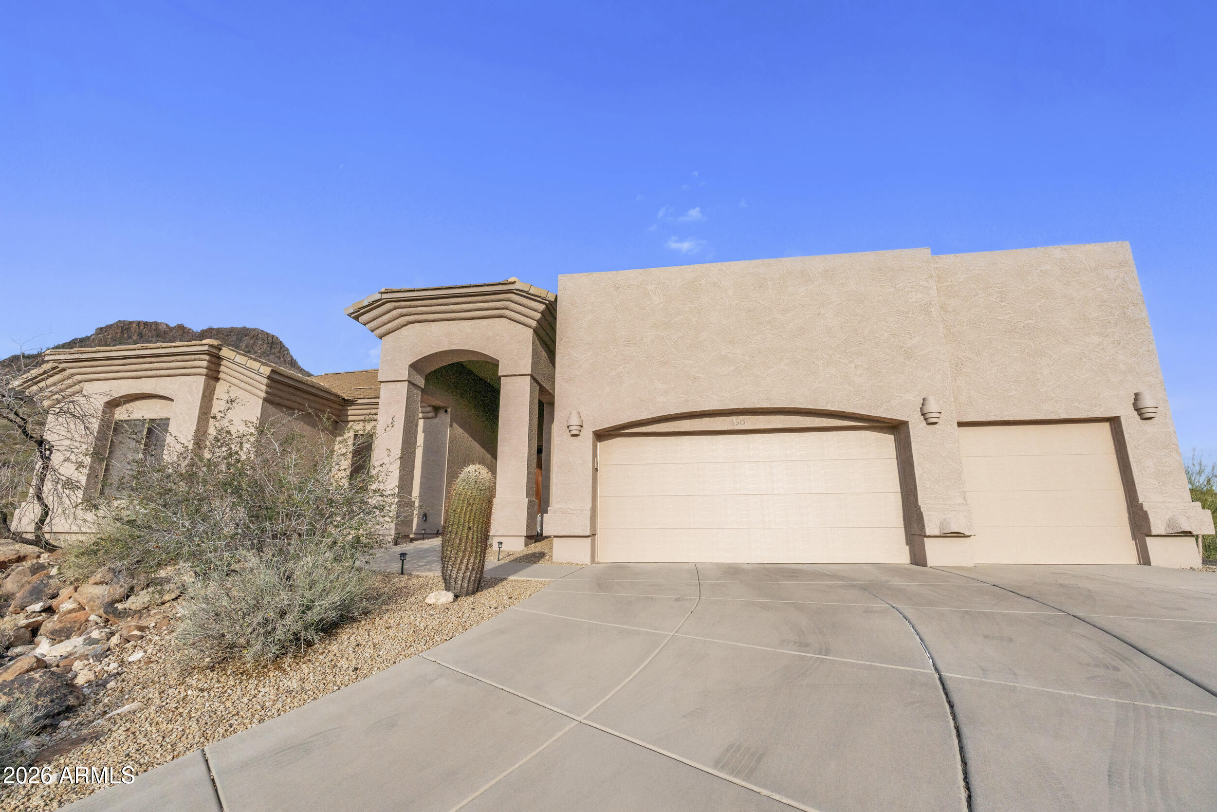 6315 W PRICKLY PEAR Trail