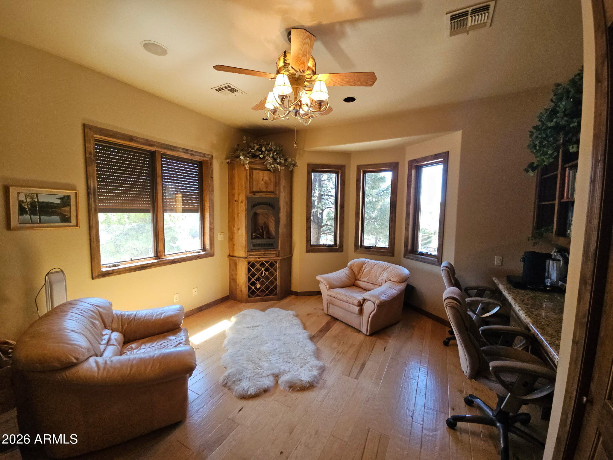 WHISPER RIDGE - Residential