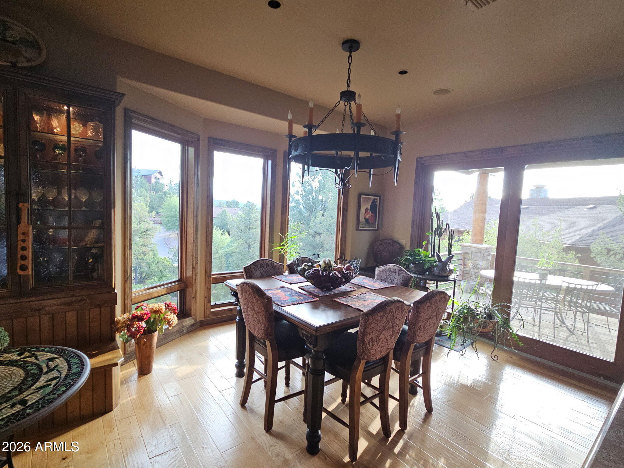 WHISPER RIDGE - Residential