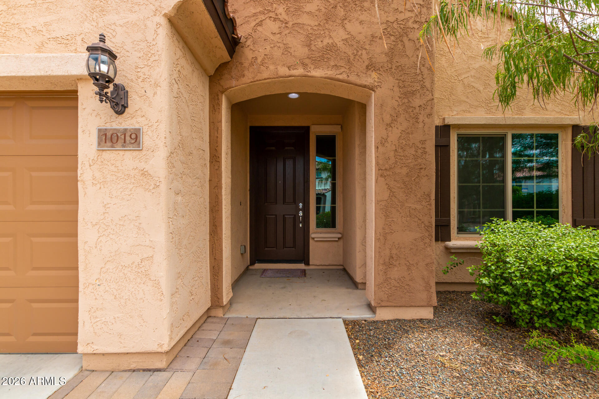 1019 W Spur Drive