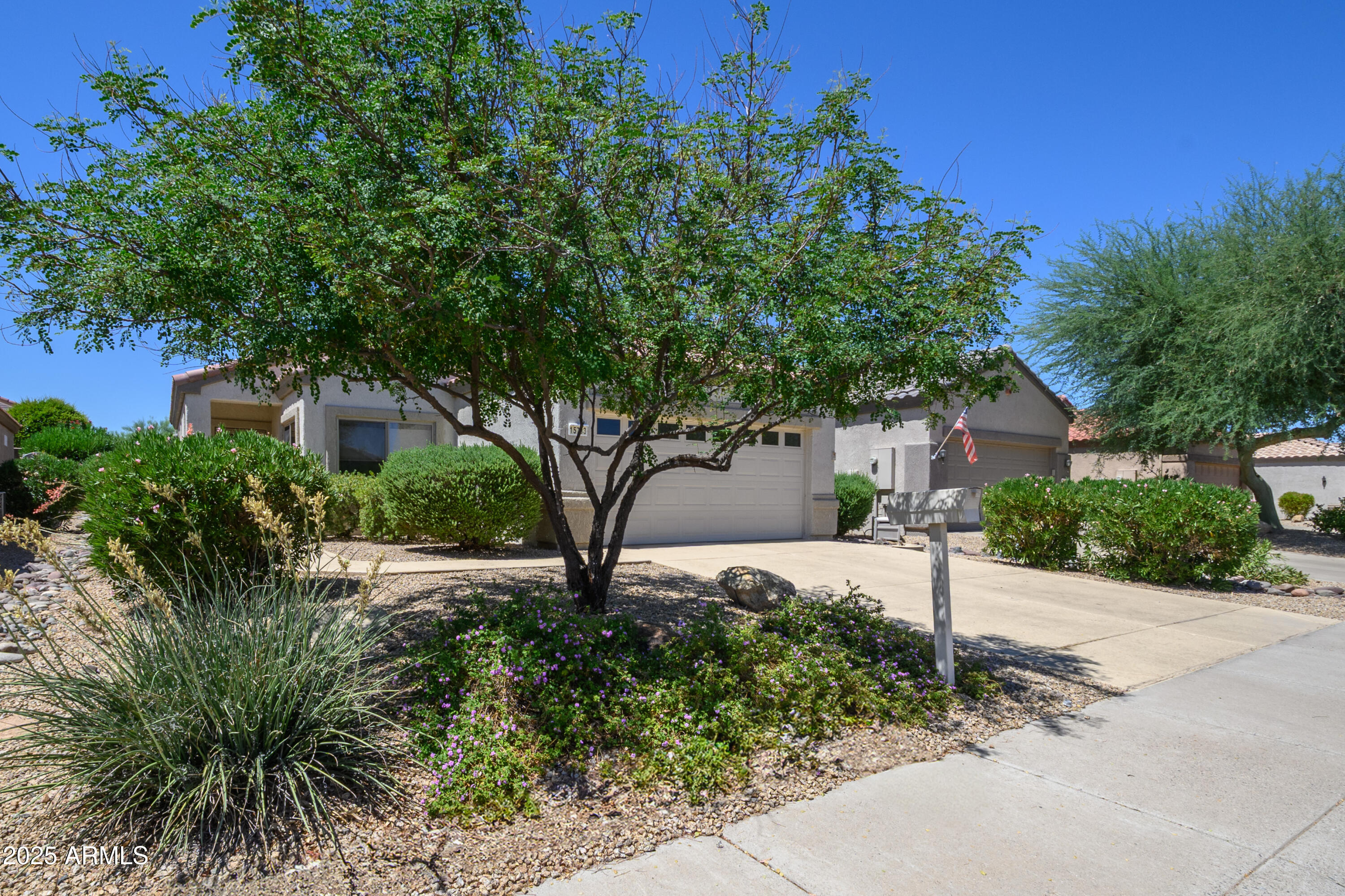15783 W LAHLUM Lane