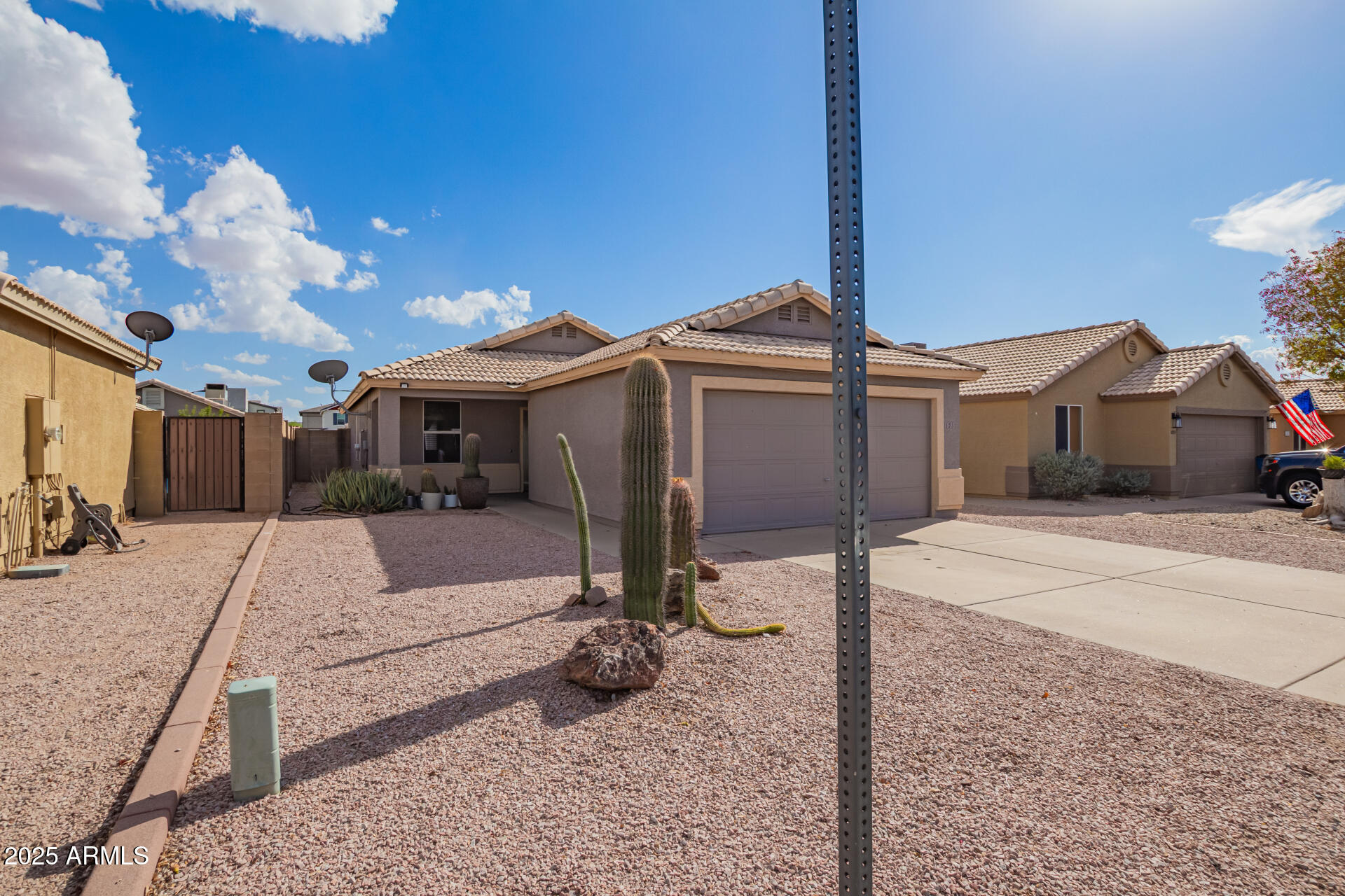 1825 W RENAISSANCE Avenue