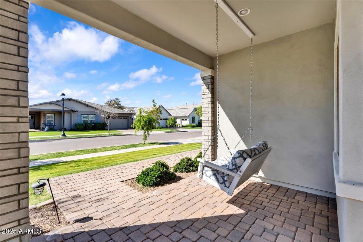 3648 E ARABIAN Drive