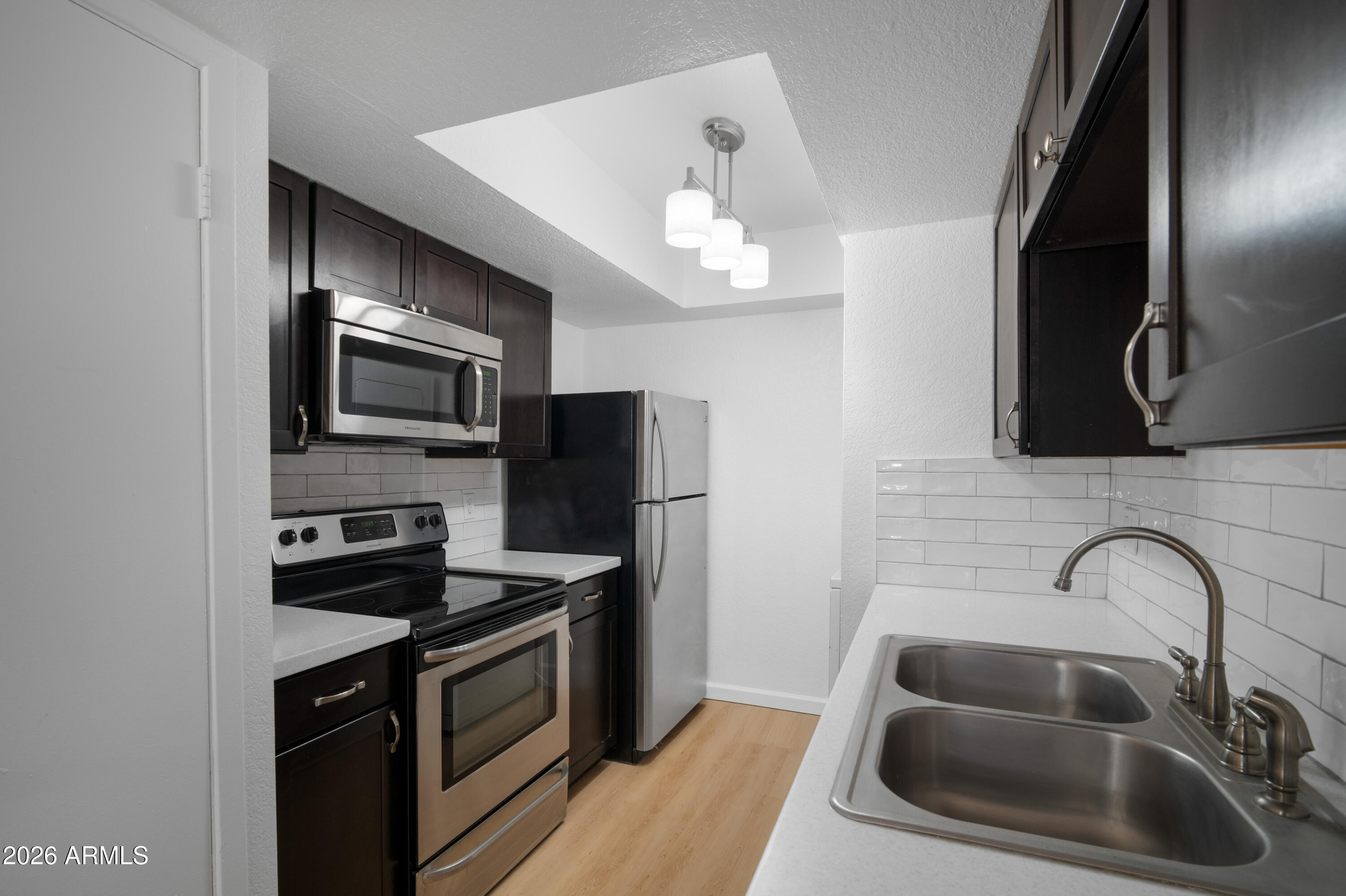 729 W COOLIDGE Street 104