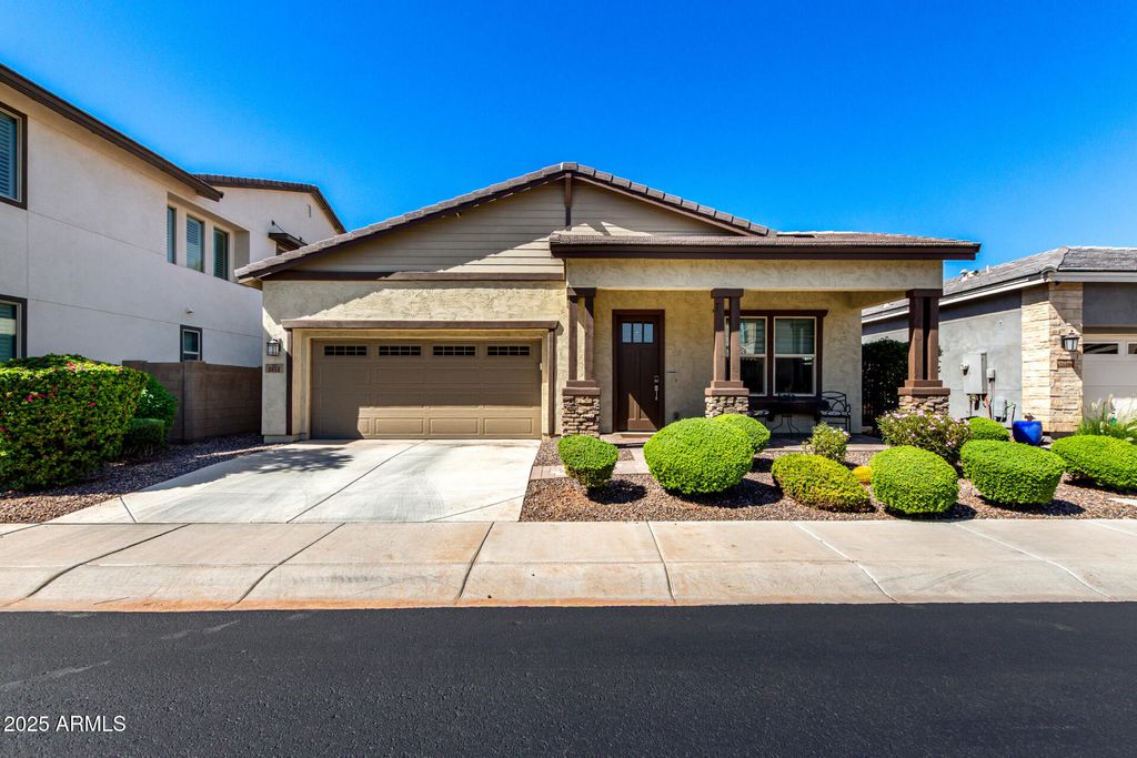 Photo of 3070 S Jasmine Drive, Chandler, AZ 85286 (MLS # 6925247)