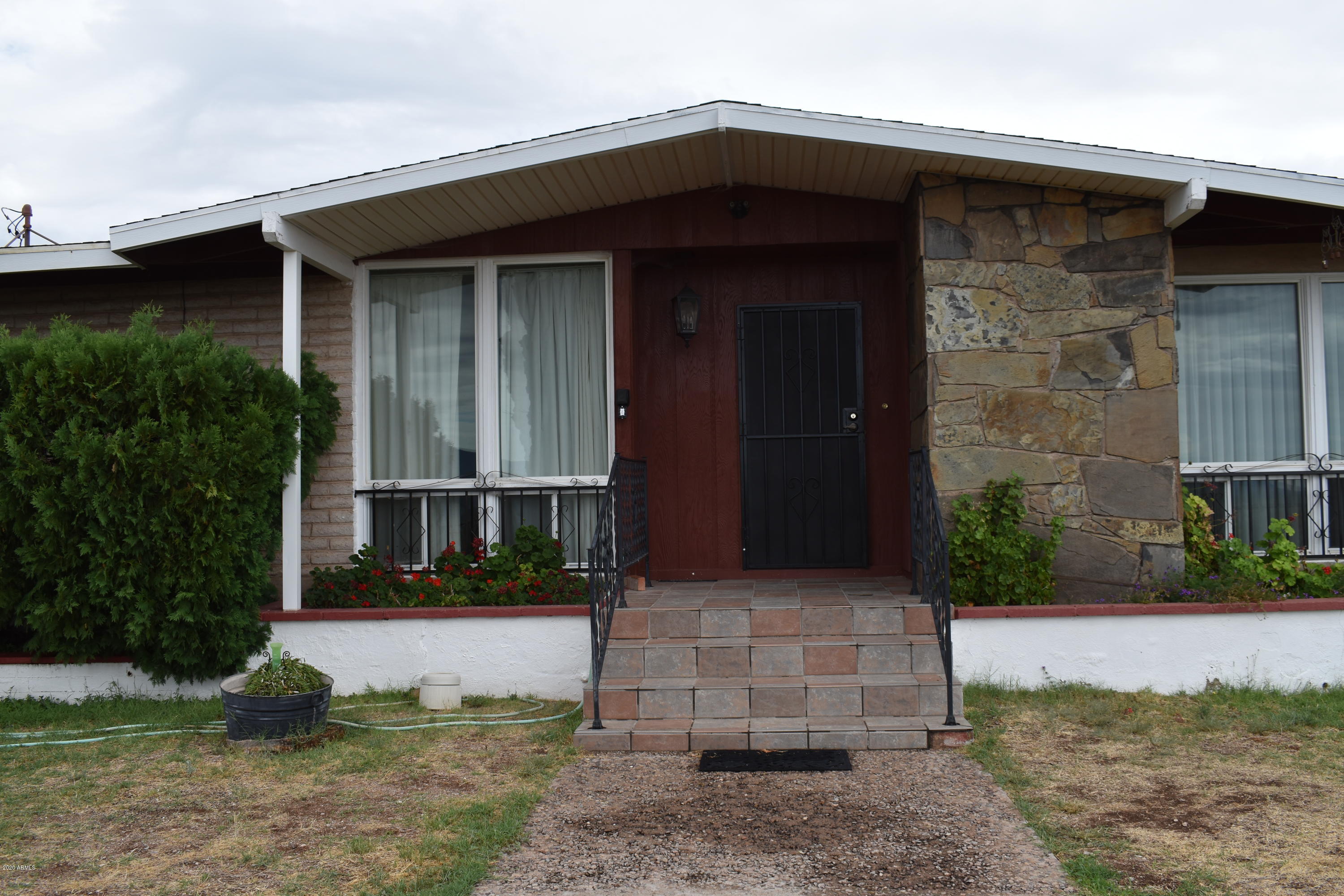 MOUNTAIN RANCH ESTATES UNIT 1 - Residential