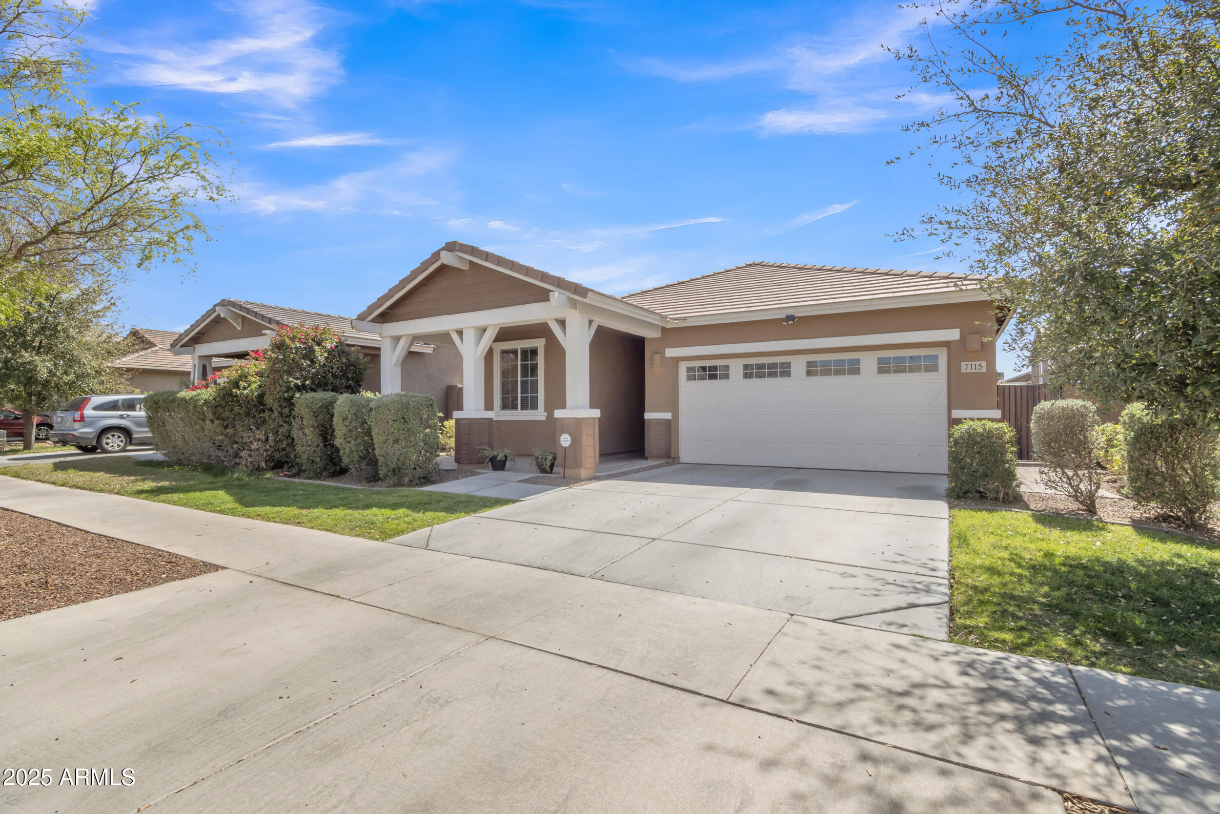 7115 E Olla Avenue