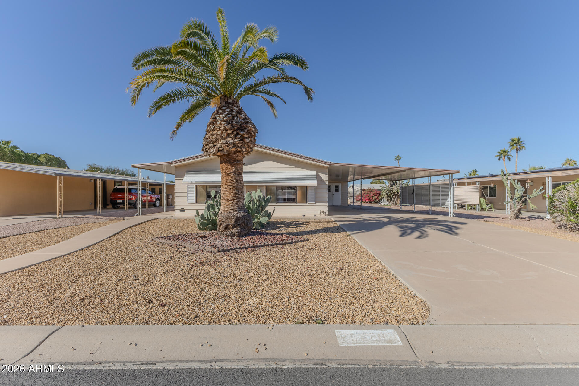 25428 S WYOMING Avenue