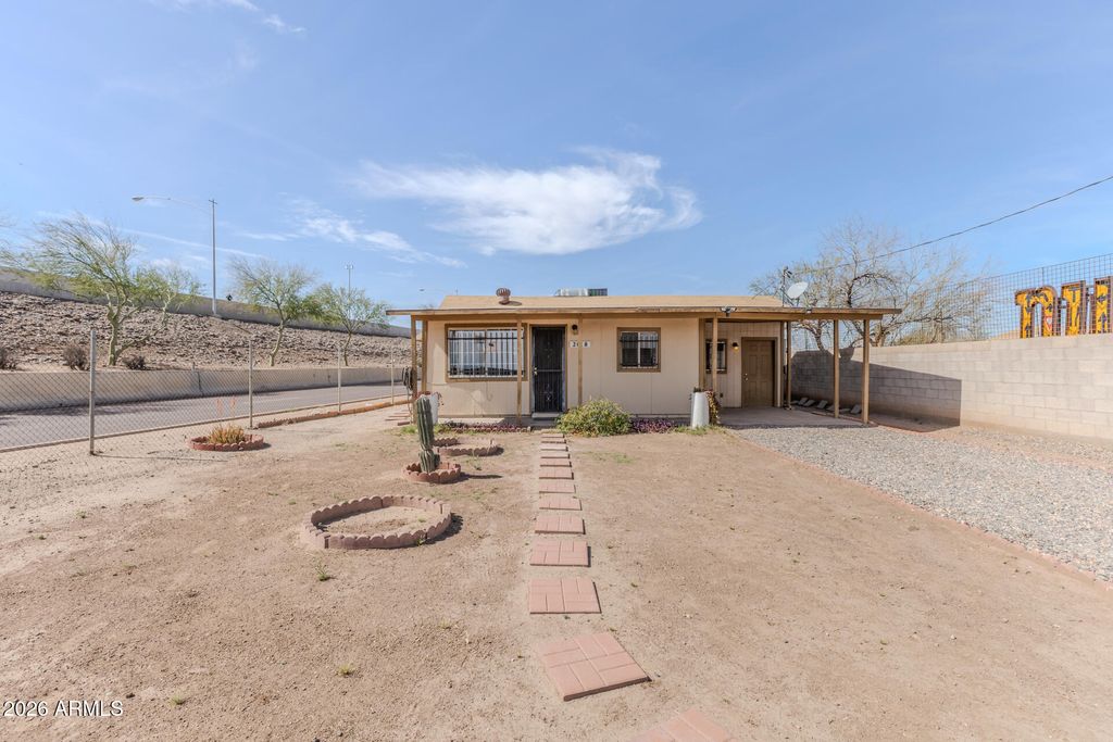 Photo of 2018 S 3rd Drive, Phoenix, AZ 85003 (MLS # 6989449)