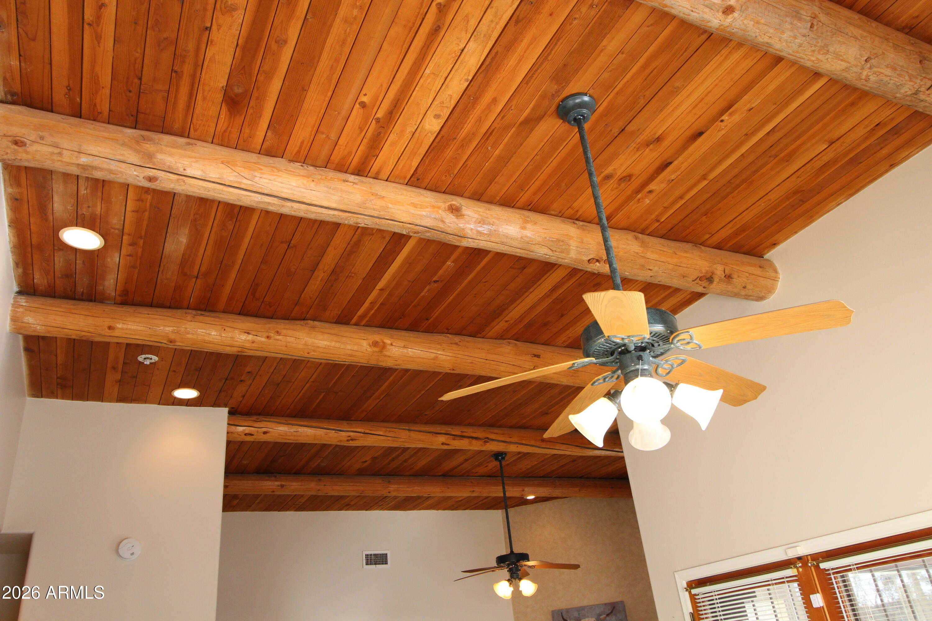 1405 E CIRCLE MOUNTAIN Road