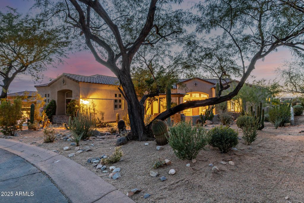 Photo of 9290 E Thompson Peak Parkway #231, Scottsdale, AZ 85255 (MLS # 6949321)