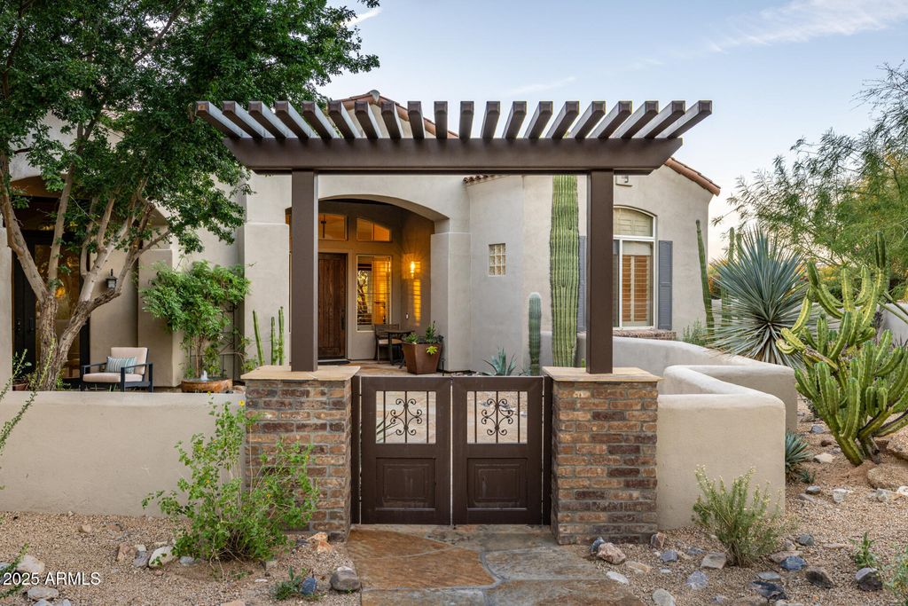 Photo of 9290 E Thompson Peak Parkway #231, Scottsdale, AZ 85255 (MLS # 6949321)