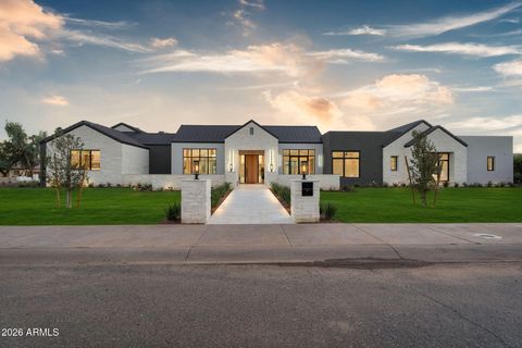 Photo of 5721 E Bar Z Lane, Paradise Valley, AZ 85253 (MLS # 6968163)