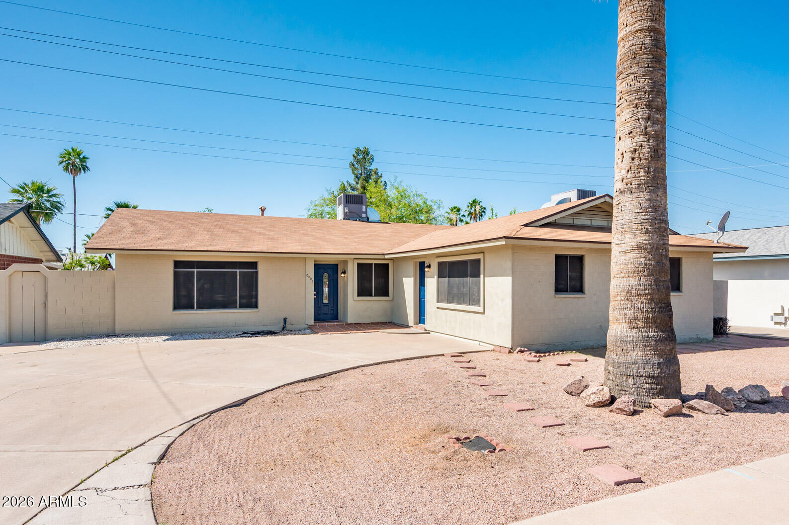 8407 E Crestwood Way