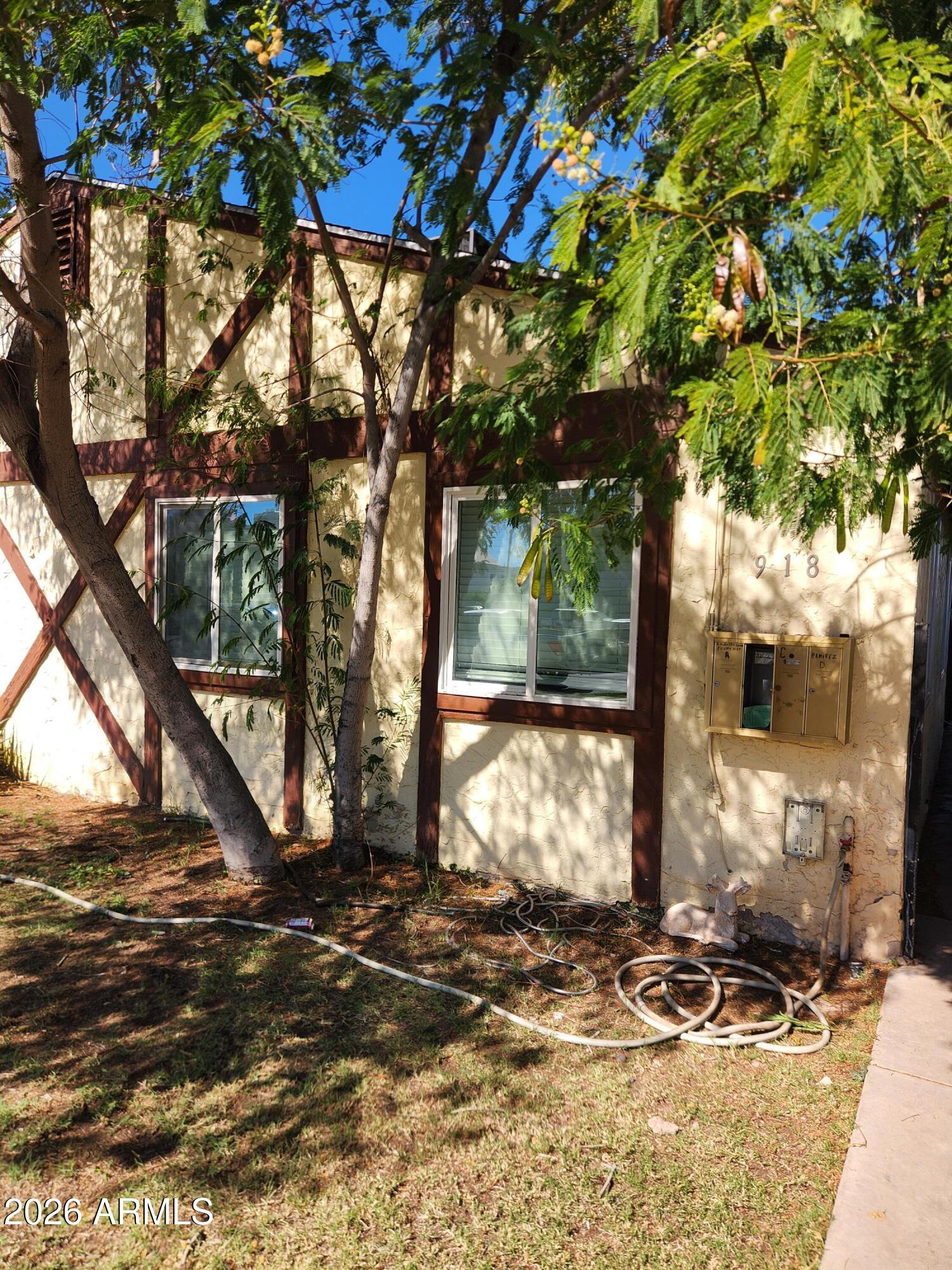 918 E GARFIELD Street C