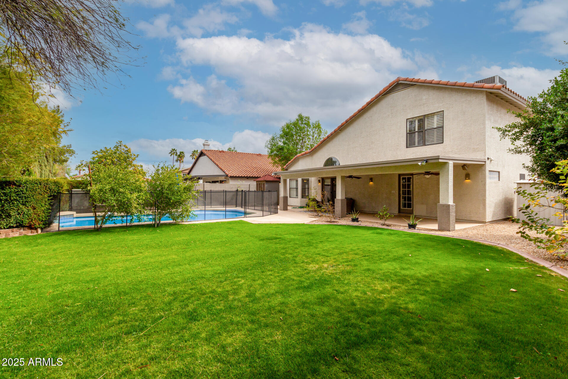 4558 E VISTA Drive