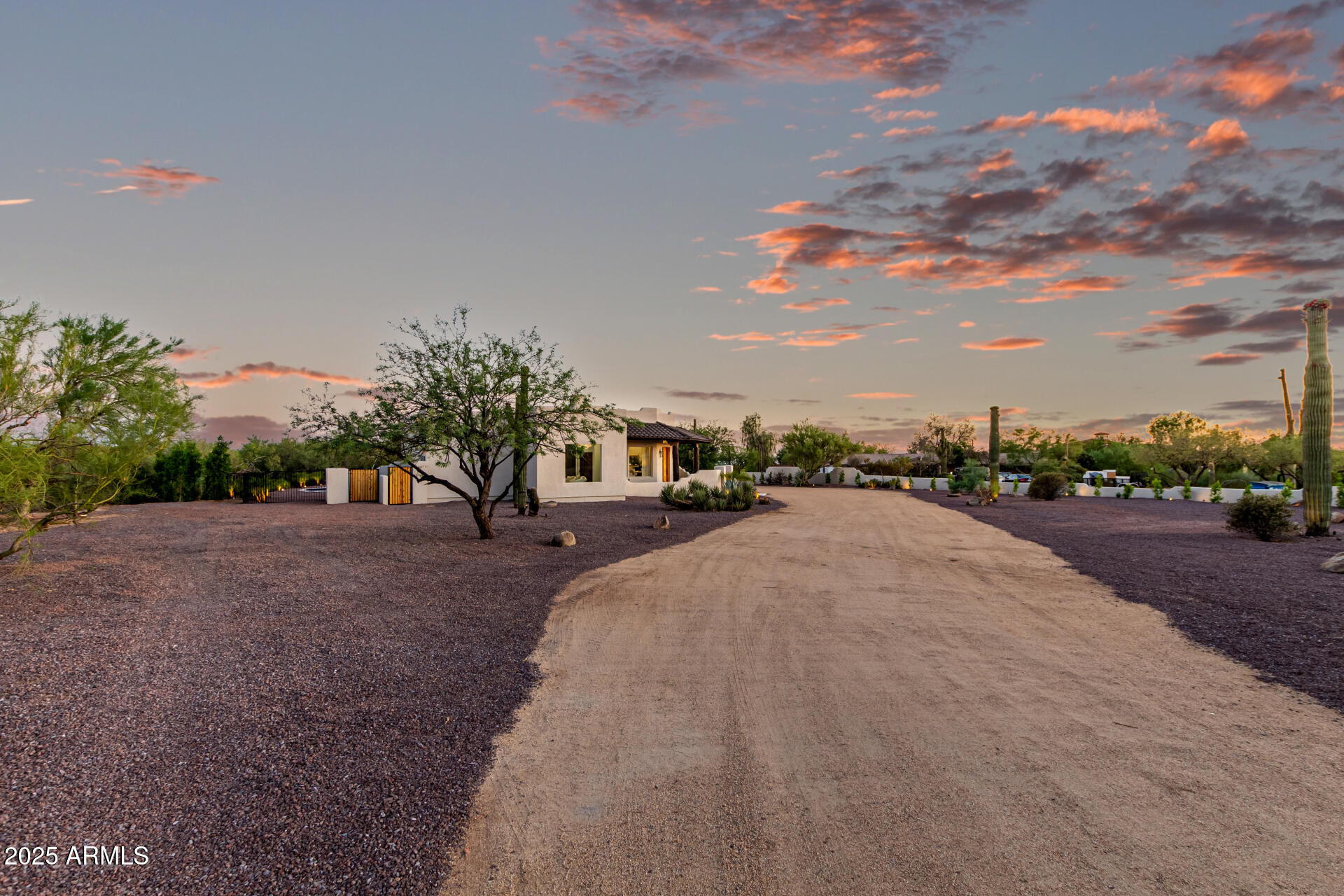 6735 E DOVE VALLEY Road