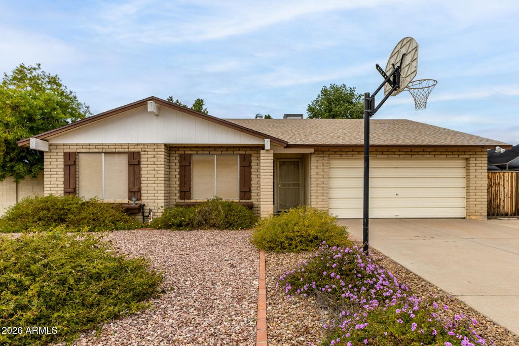 Photo of 3820 W Woodridge Drive, Glendale, AZ 85308 (MLS # 6965222)