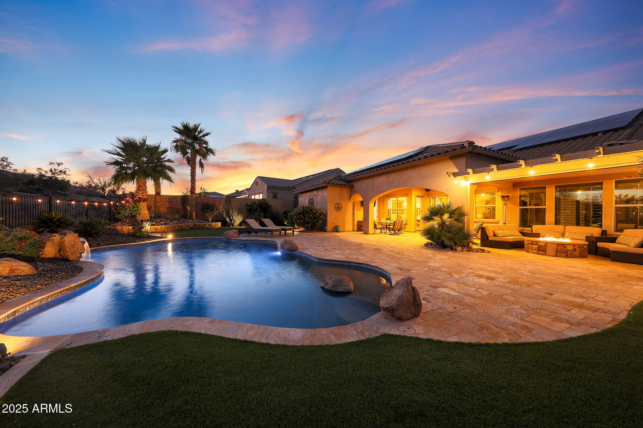 18261 W THISTLE LANDING Drive