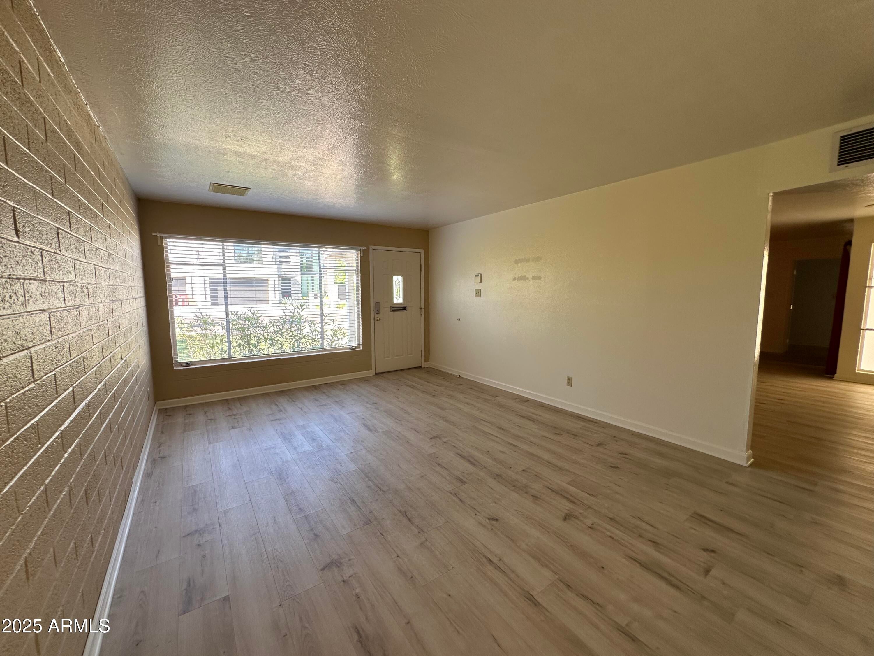 3514 N Pueblo Way