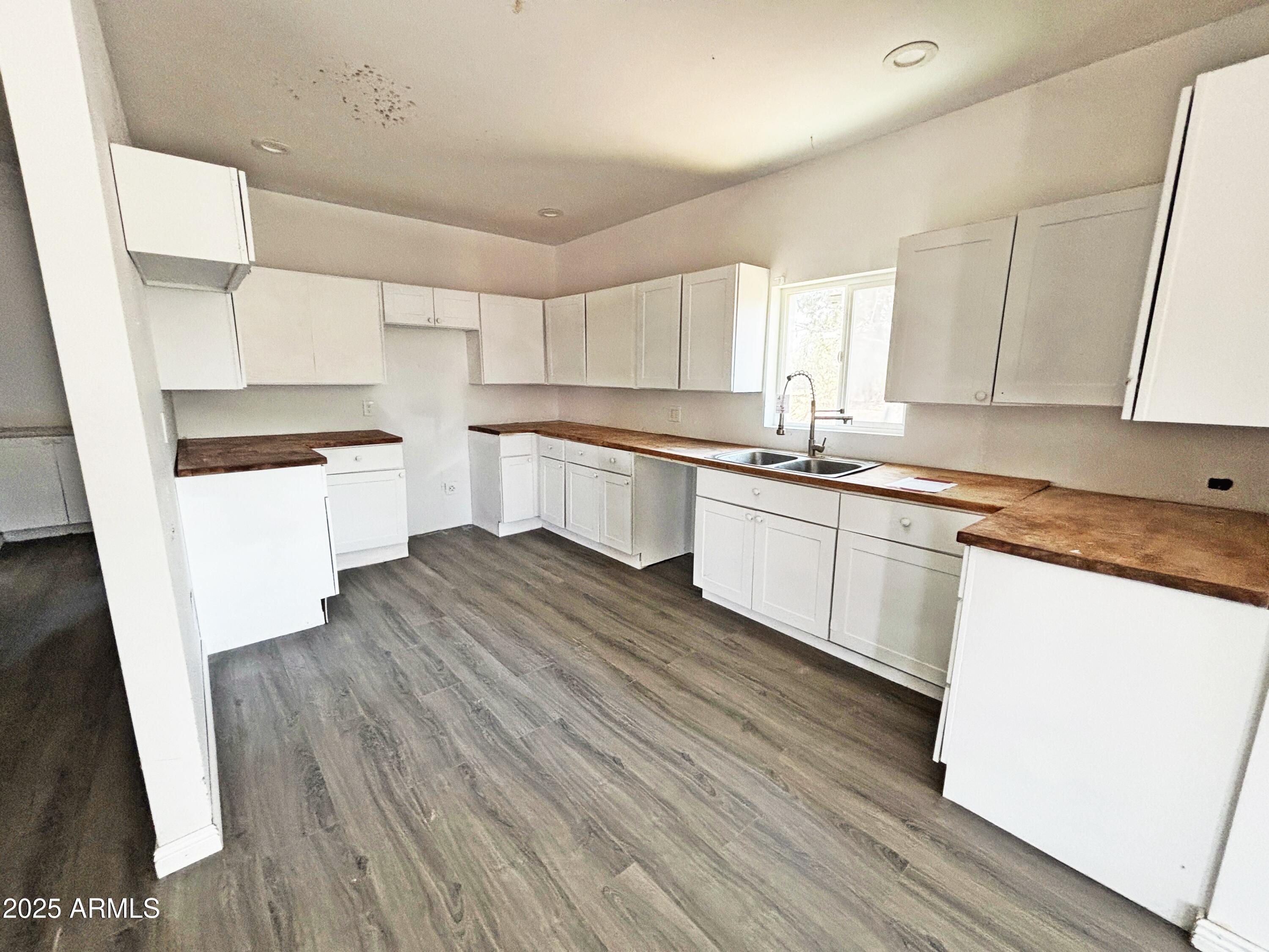 Properties 1 4119 INDIAN BEND Road