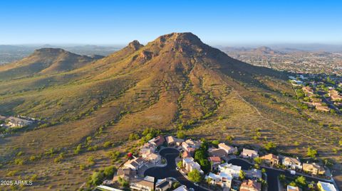 1709 E GELDING Drive Phoenix AZ 85022