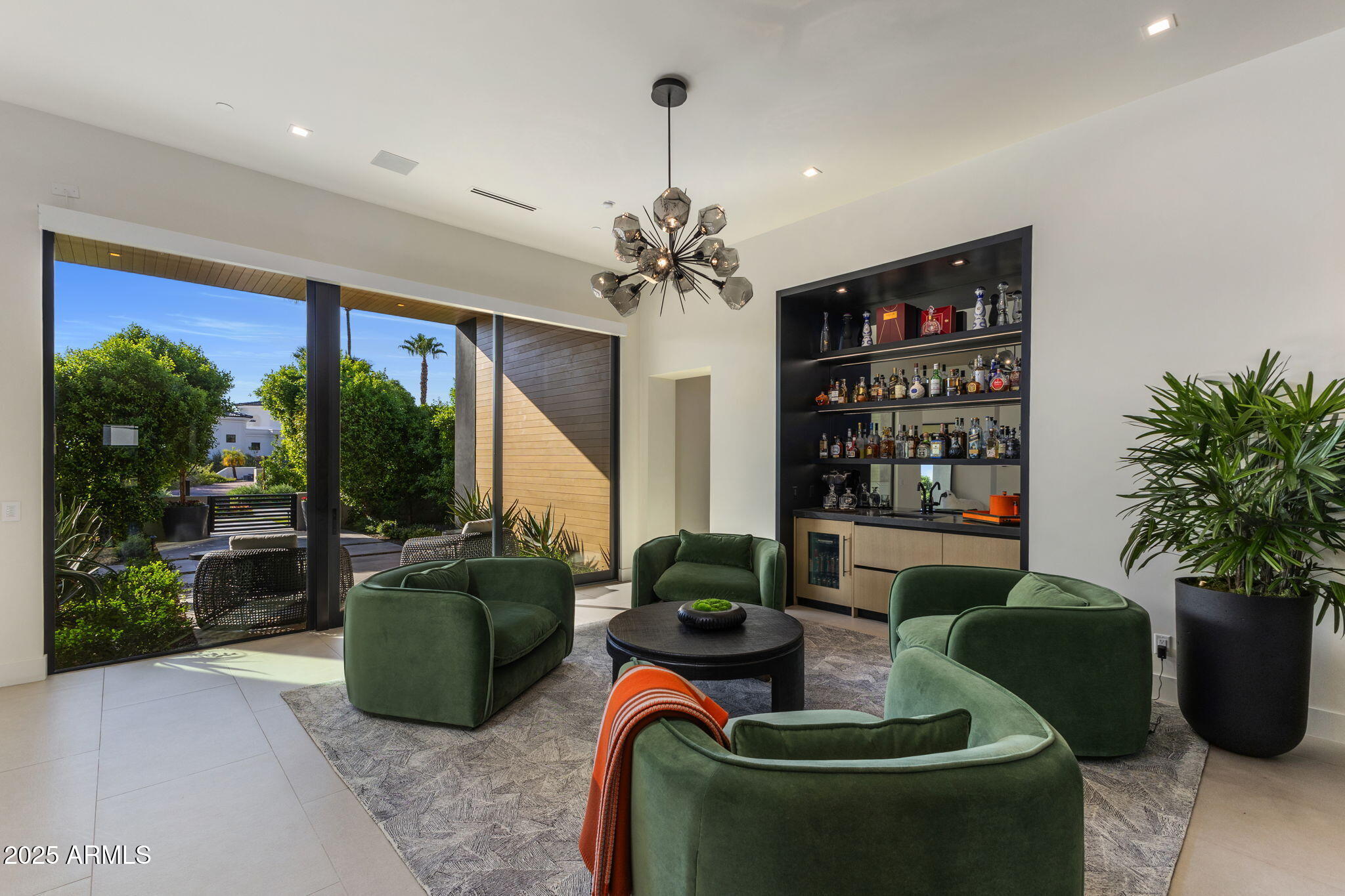 5441 E VIA BUENA Vista