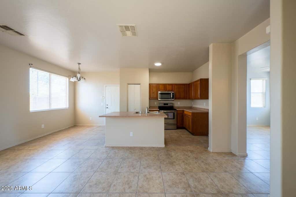 Photo of 6526 W Monroe Street, Phoenix, AZ 85043 (MLS # 7054237)
