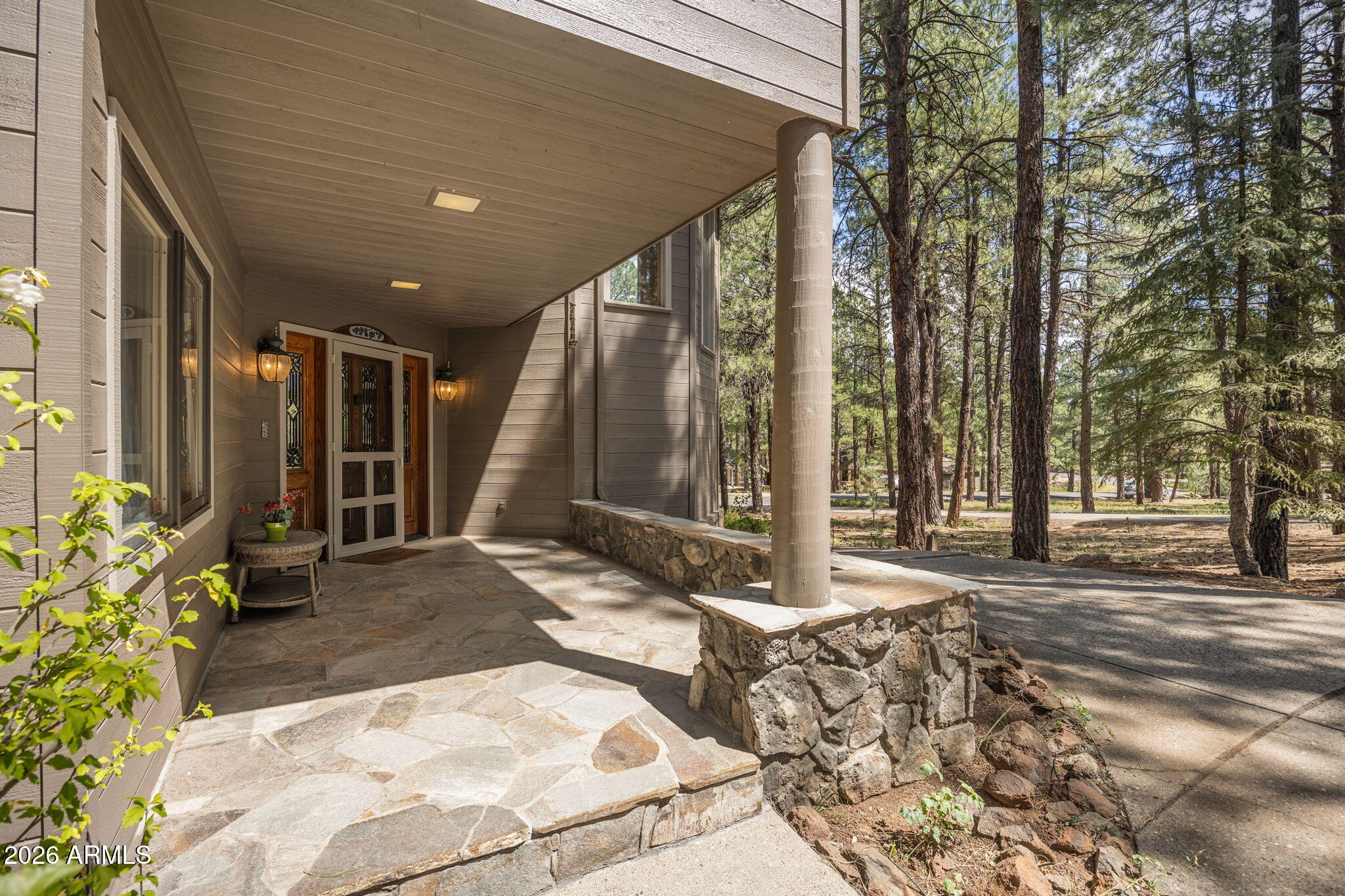 5779 Griffiths Spring