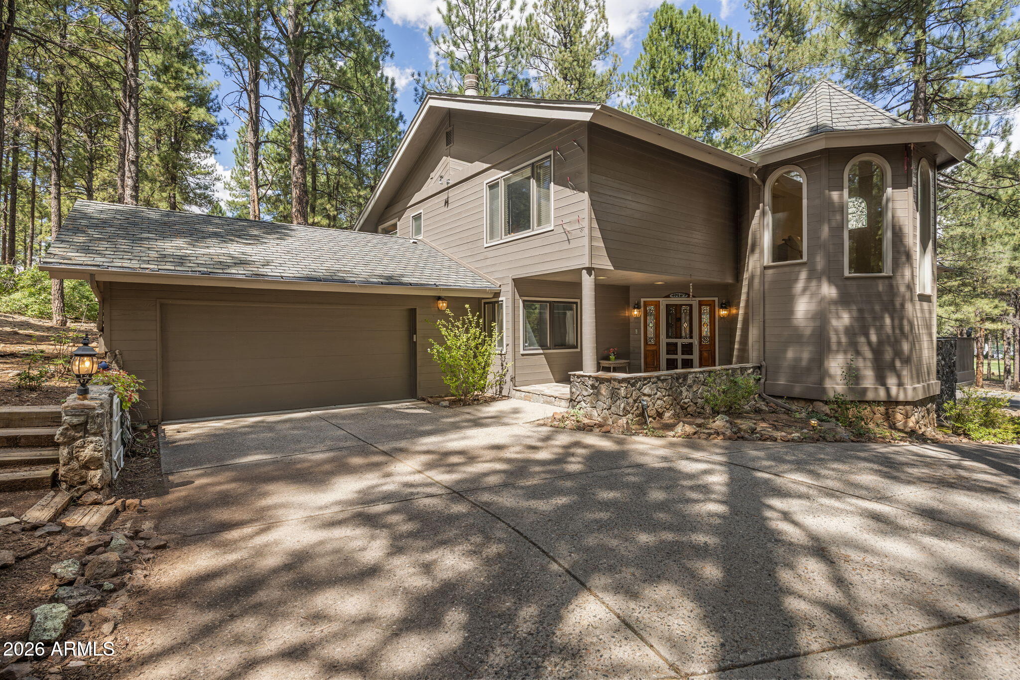 5779 Griffiths Spring