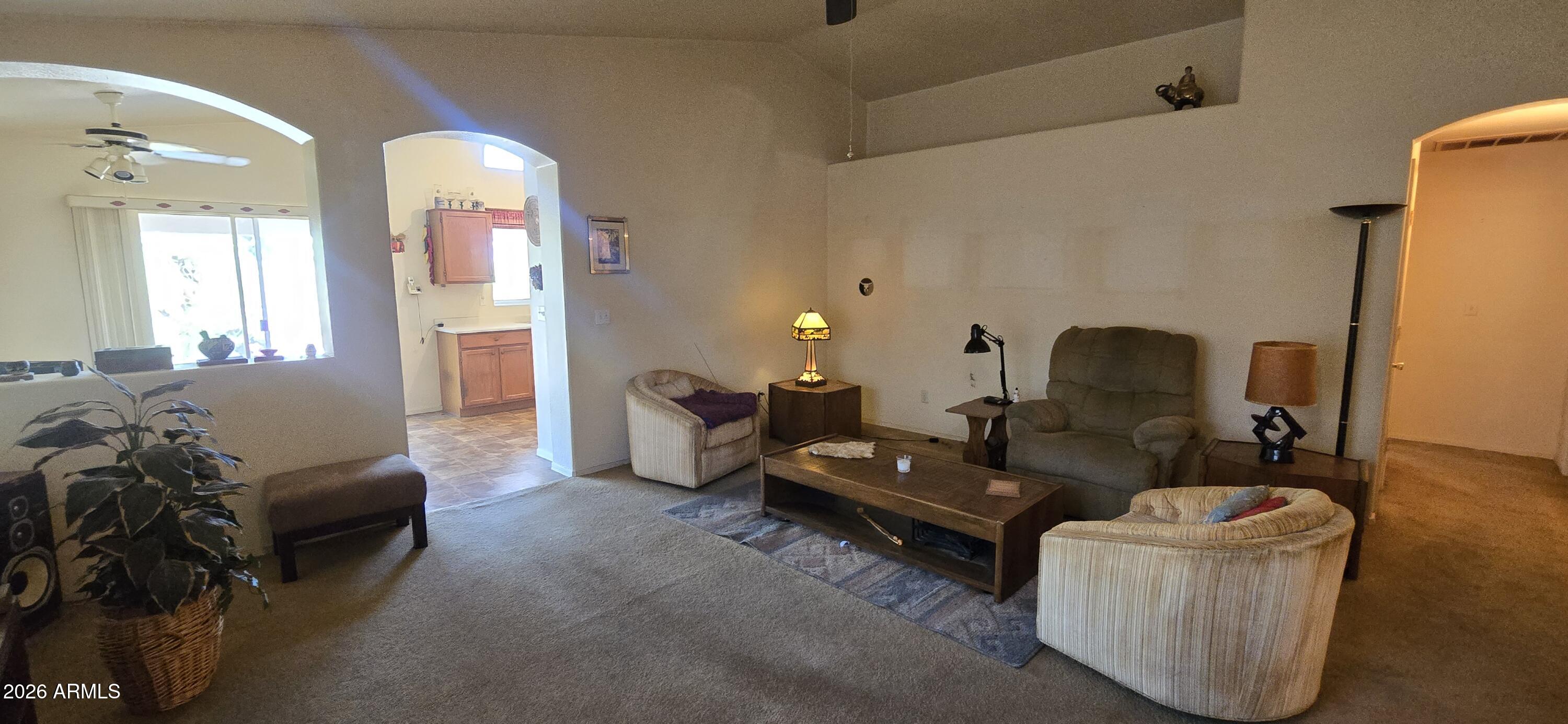 1820 E COUNTRYWALK Lane