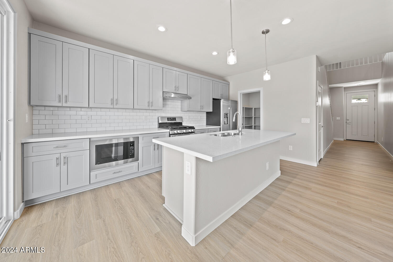 550 W COPPER Way