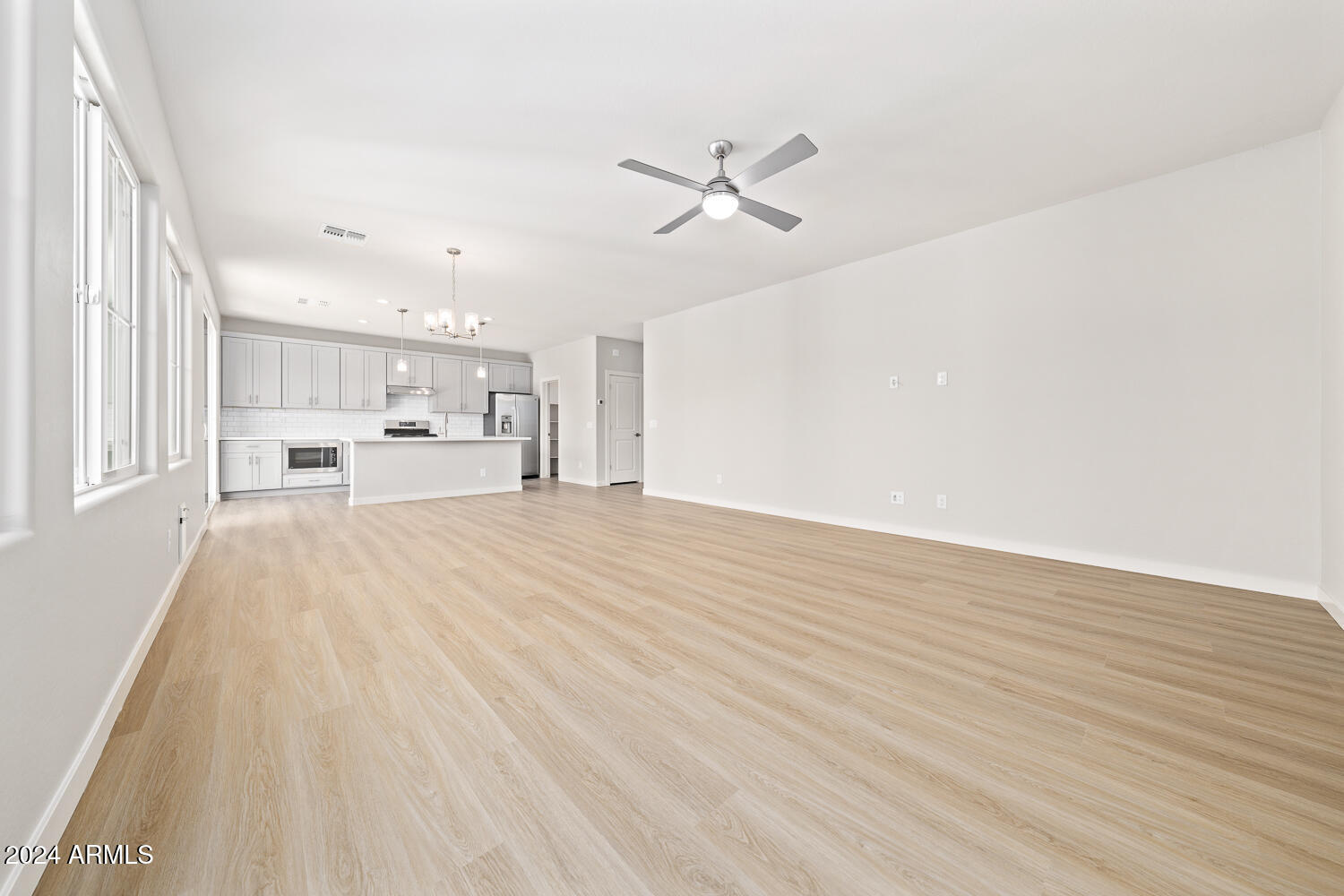 550 W COPPER Way
