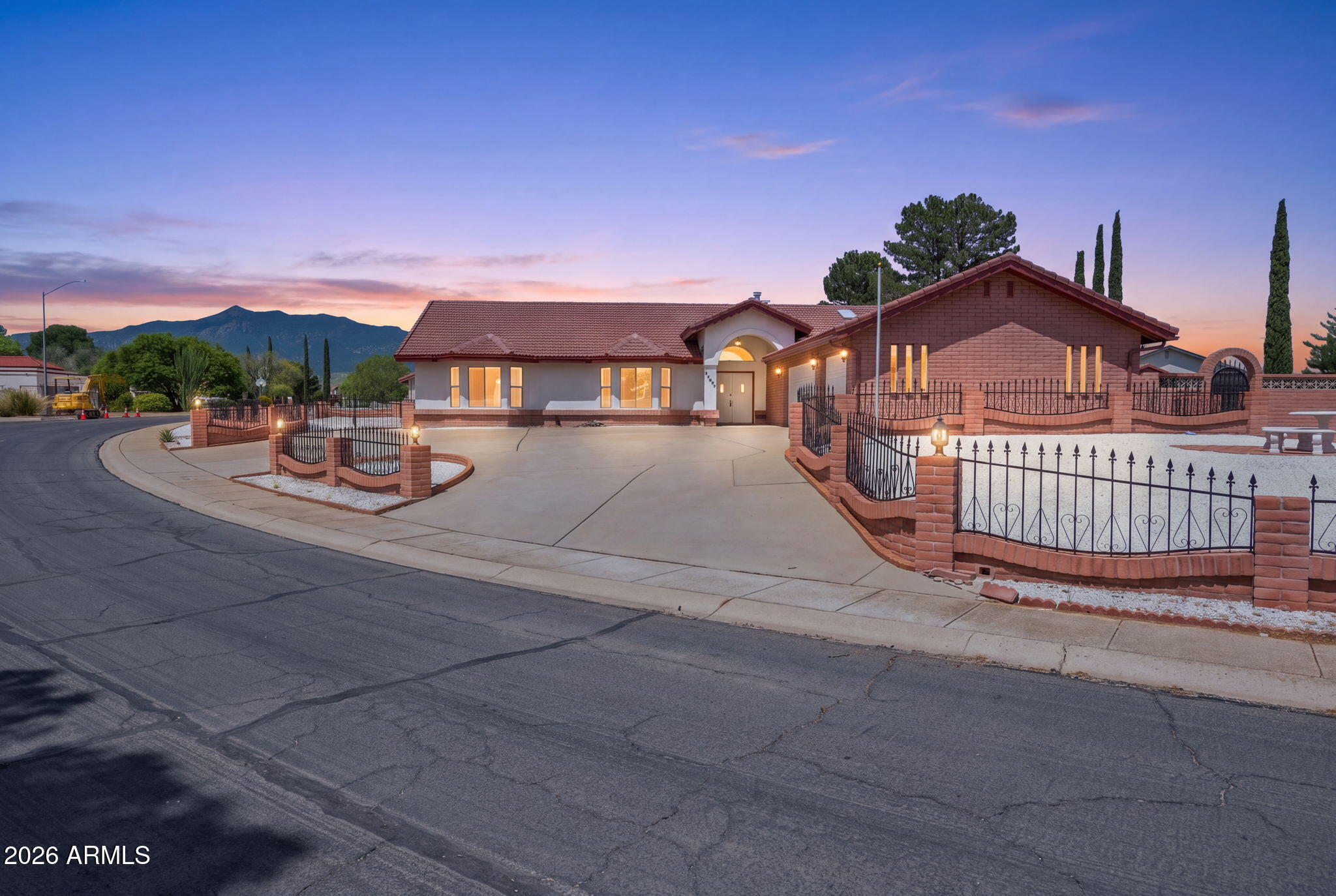 1163 EXETER Drive