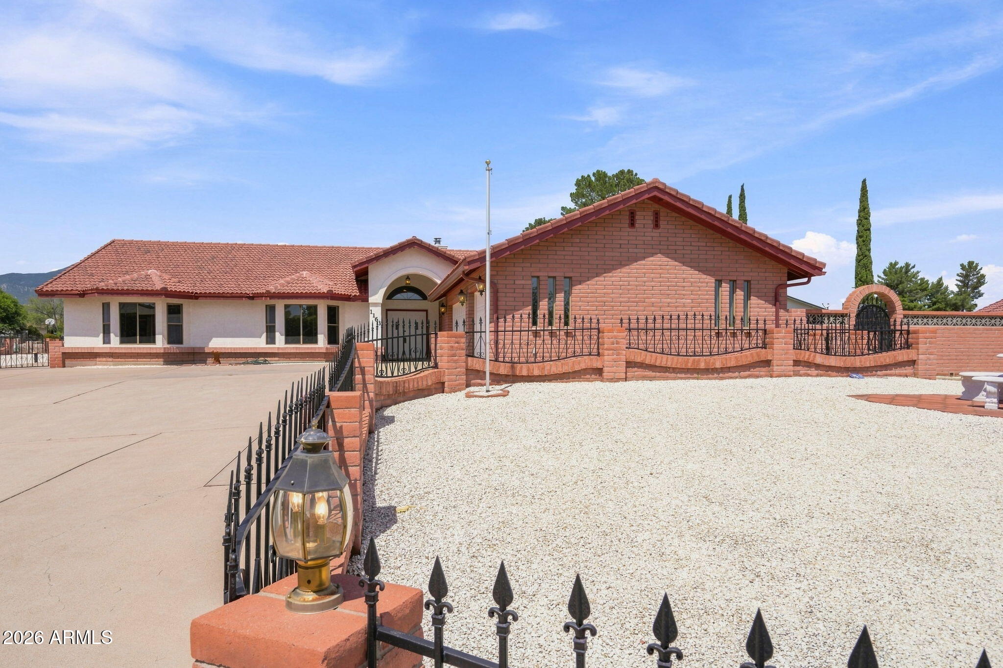 1163 EXETER Drive