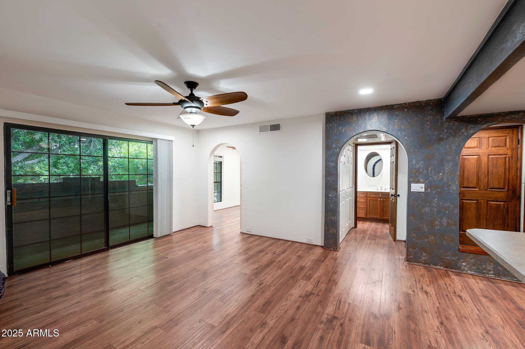 7557 N DREAMY DRAW Drive 224