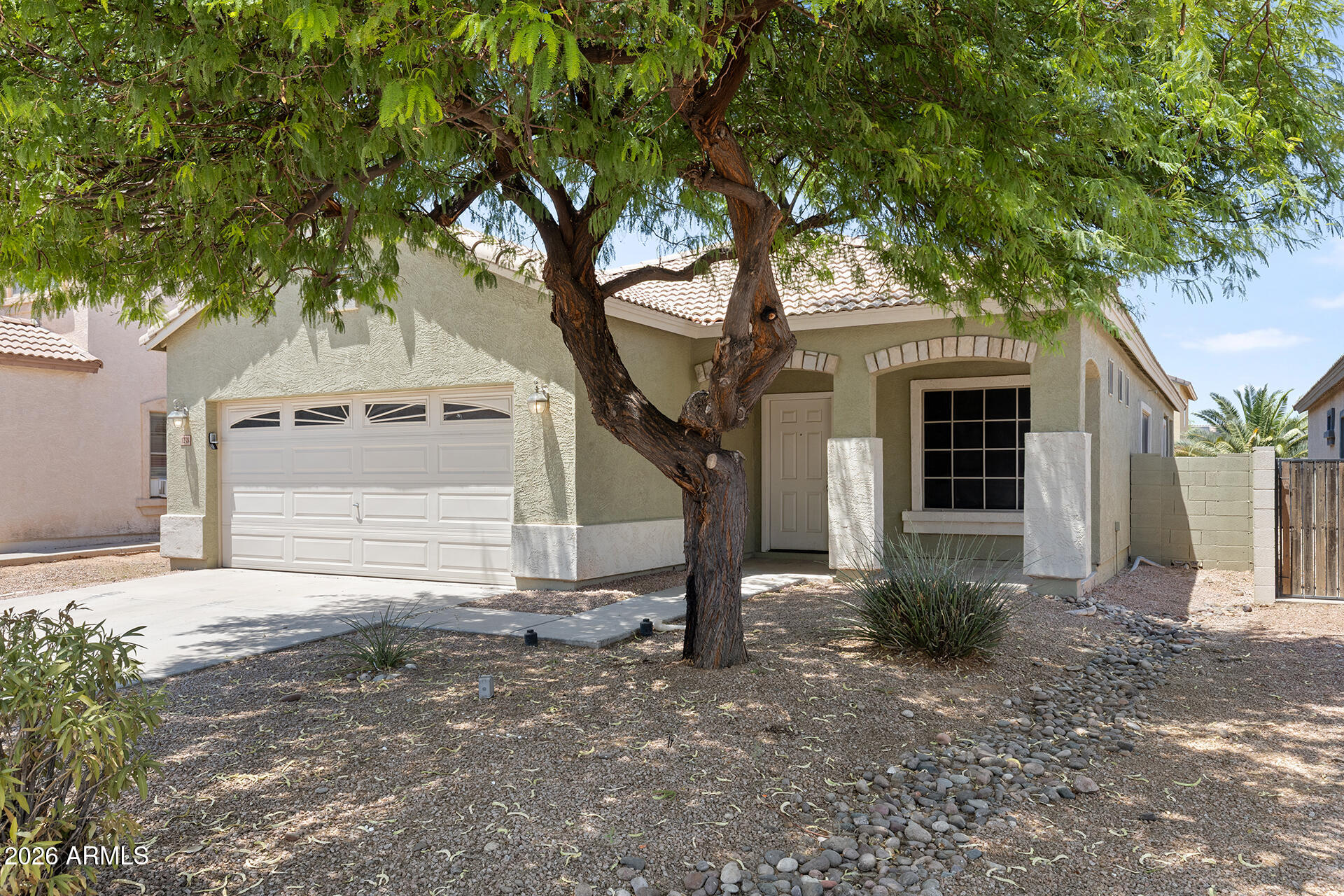 1238 W DESERT BASIN Drive