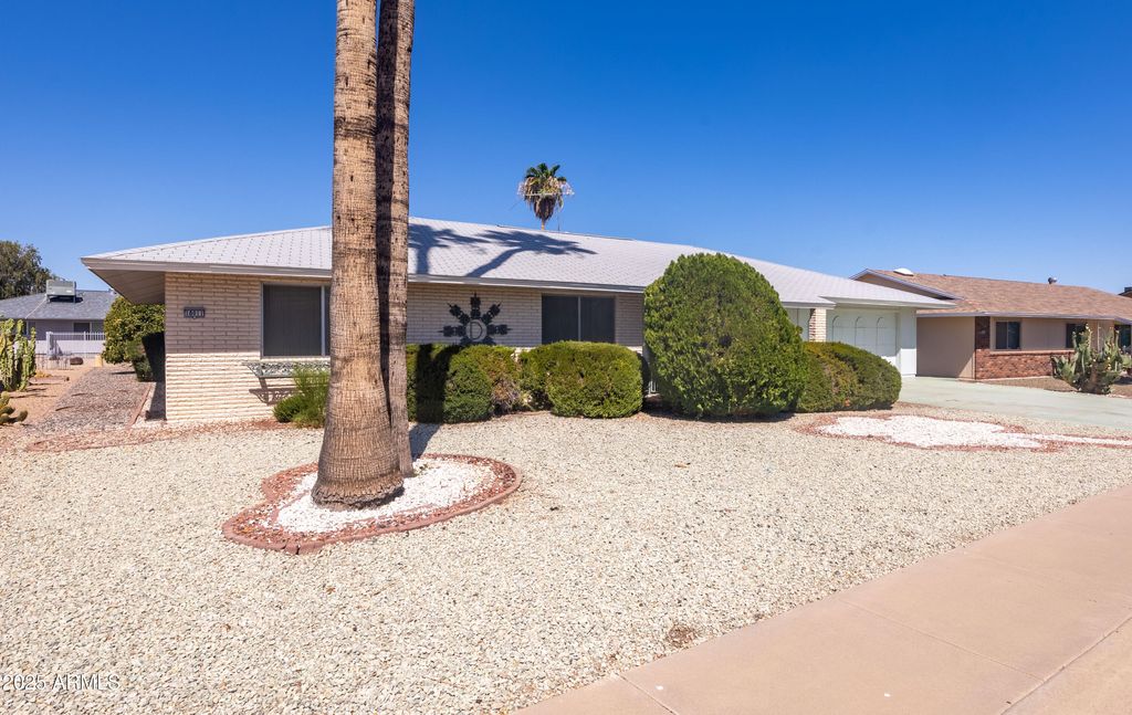 Photo of 18011 N 134th Drive, Sun City West, AZ 85375 (MLS # 6901366)