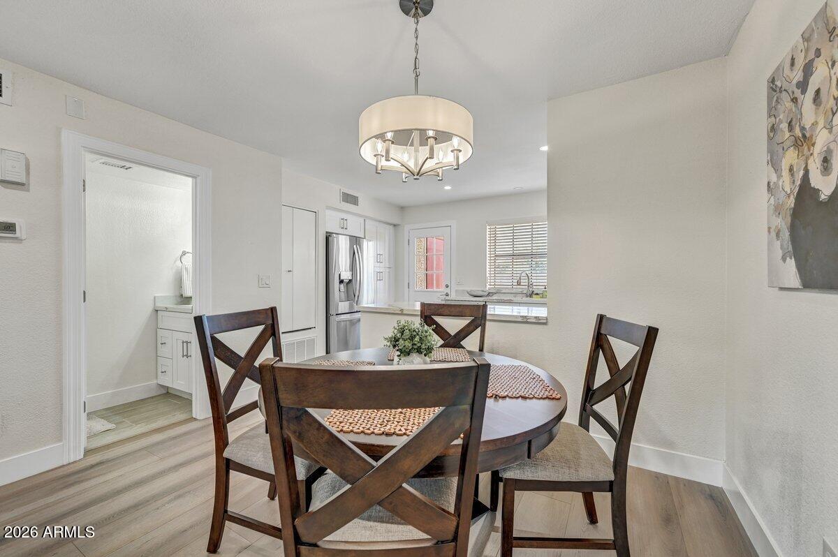 4901 E Kelton Lane 1033