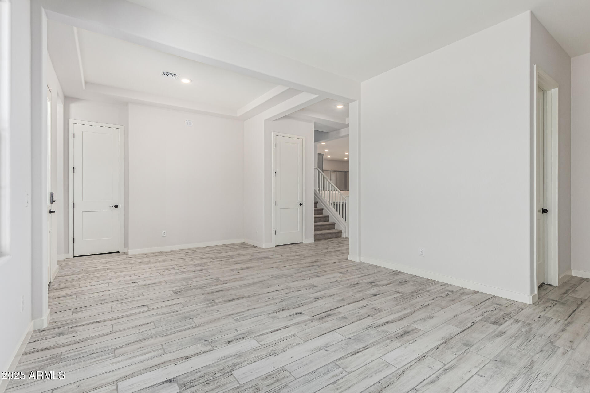 17322 W PUGET Avenue