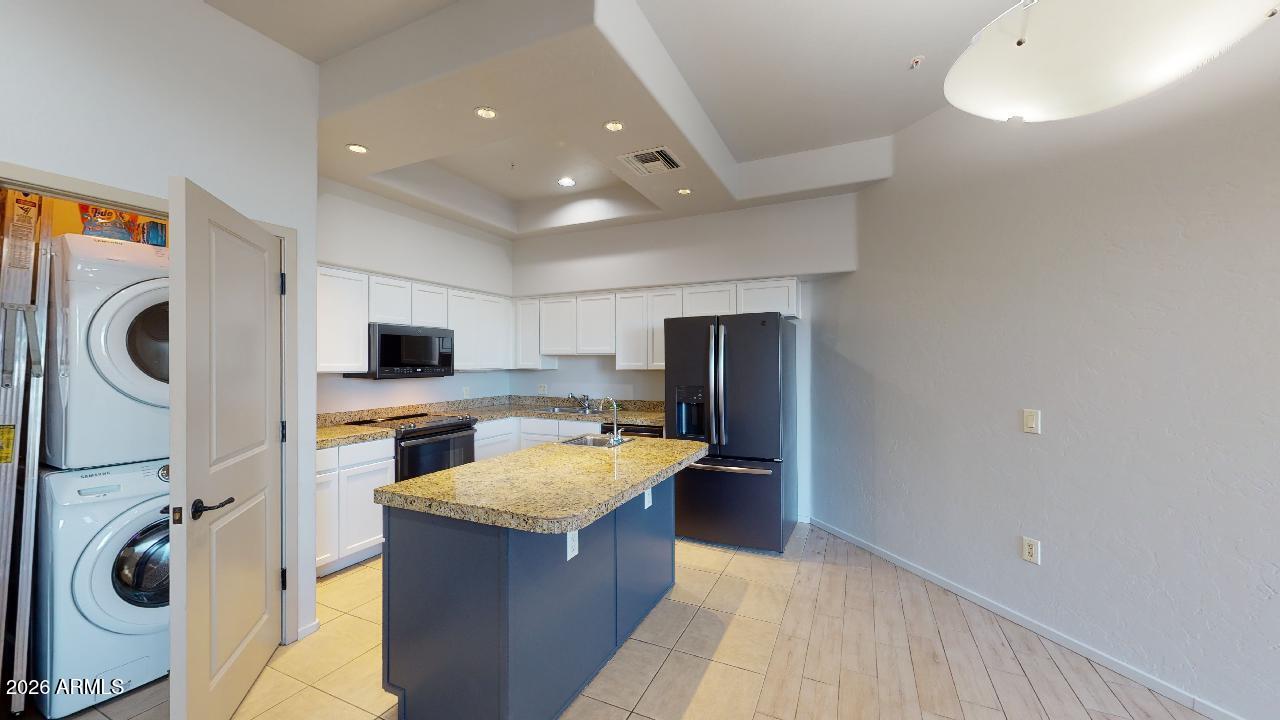 446 N CAMPBELL Avenue 1204