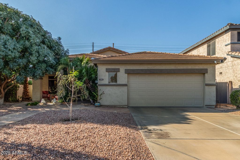 Photo of 166 N Brett Street, Gilbert, AZ 85234 (MLS # 6954465)