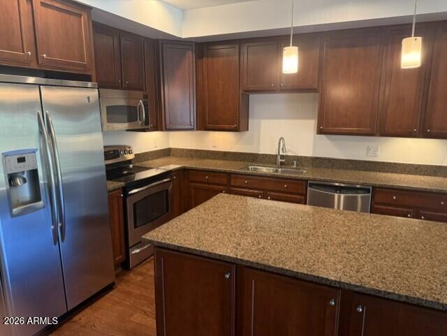 525 W LAKESIDE Drive 141