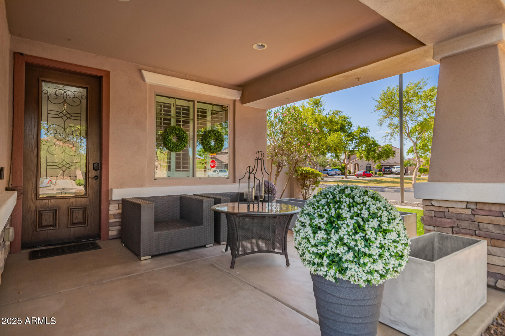 Homes 2 13098 N 147TH Drive