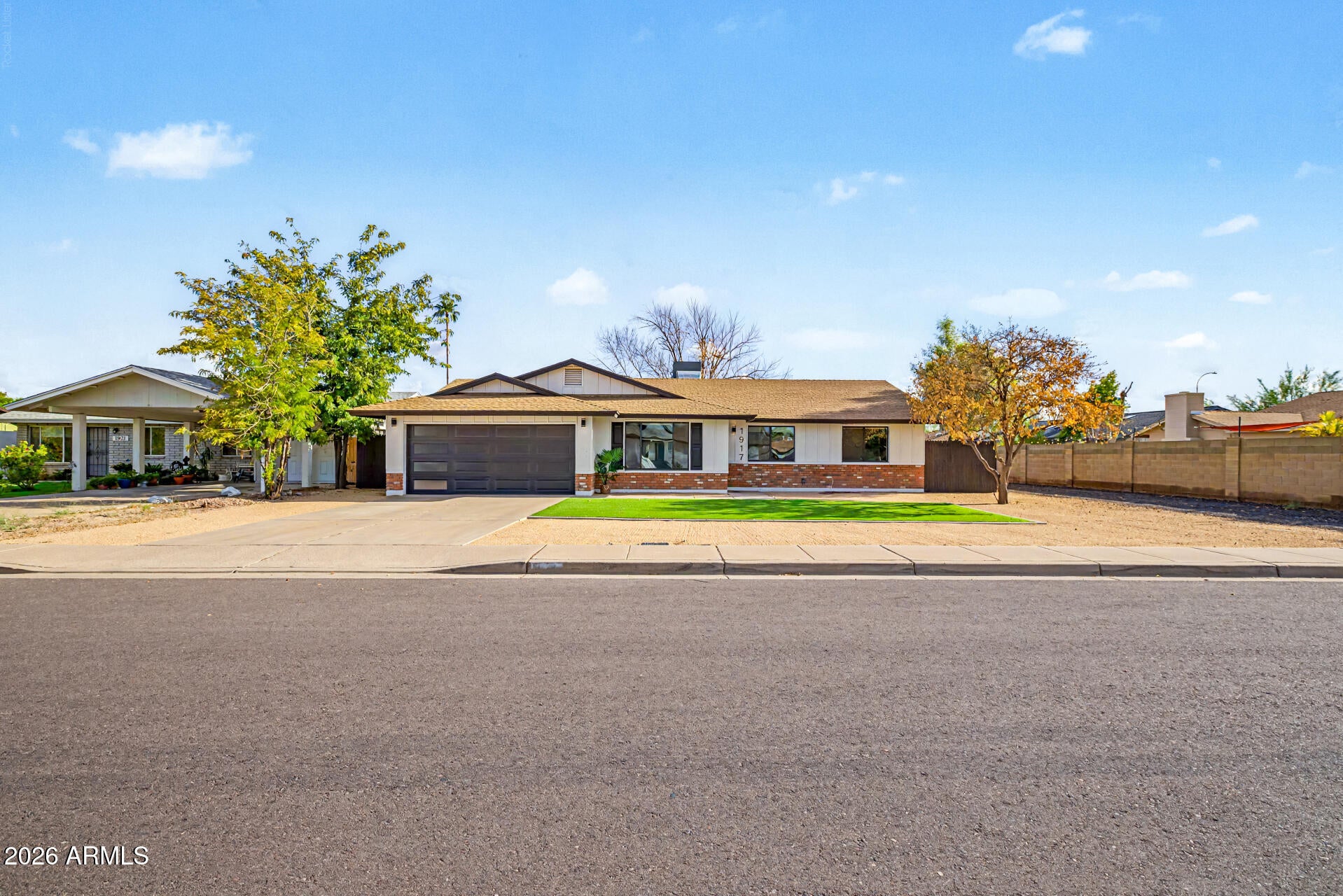 1917 E CORNELL Drive
