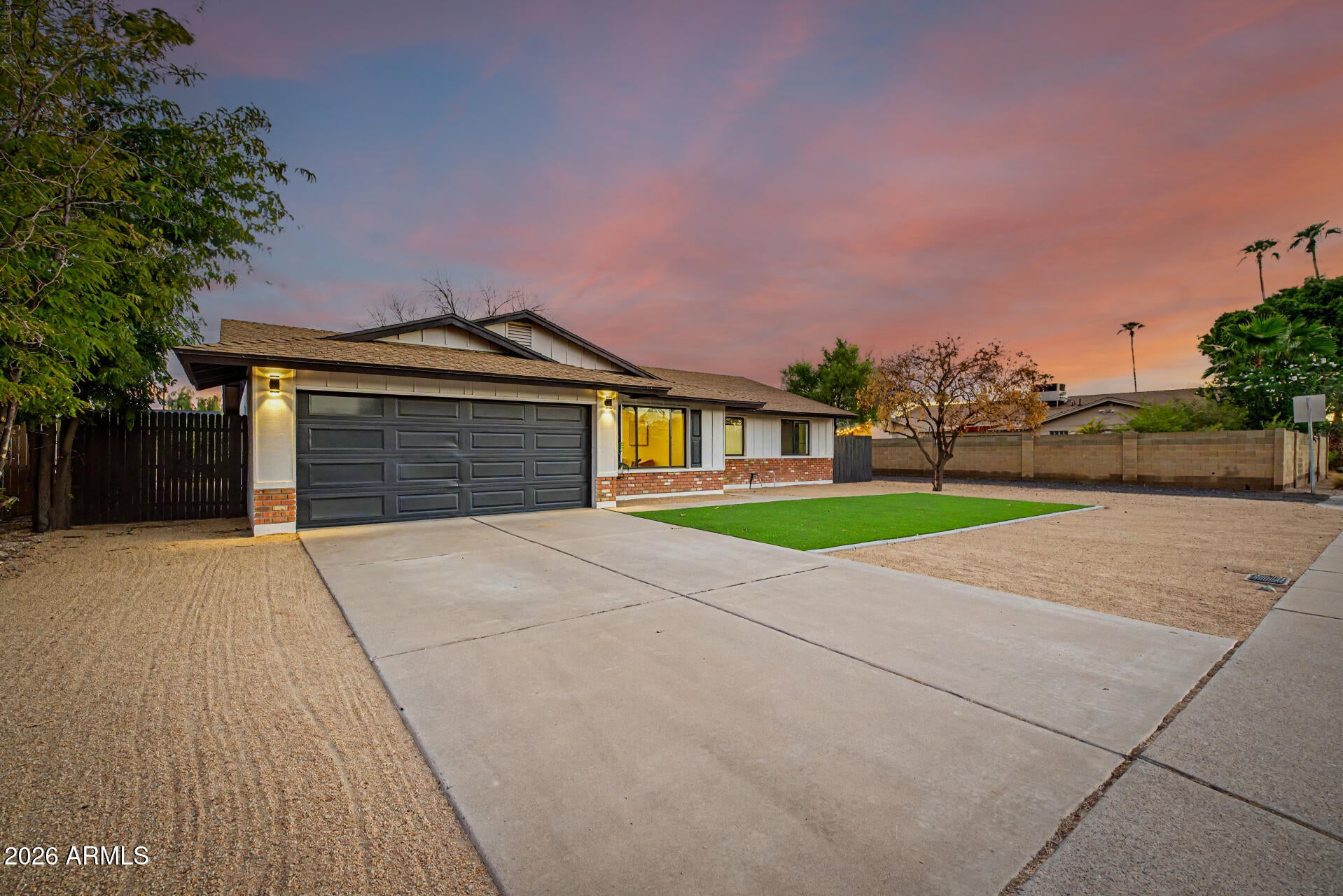 1917 E CORNELL Drive