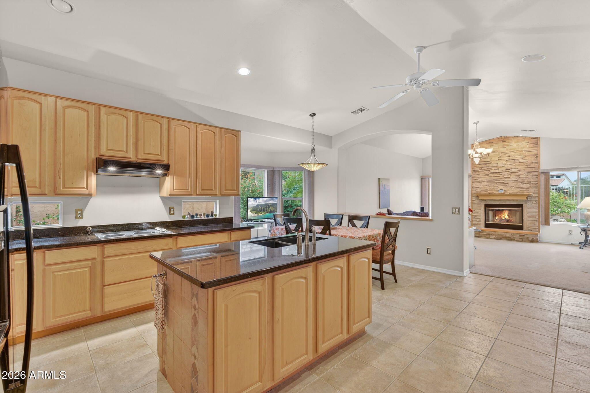 4055 N RECKER Road 18